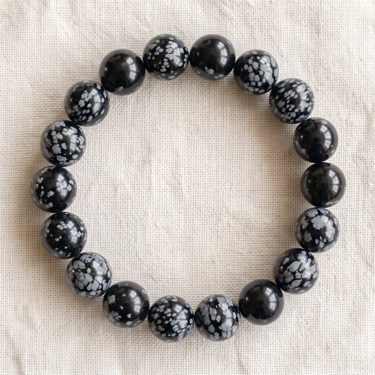 Bracelet en obsidienne neige, perles de 10 mm - visuel provisoire