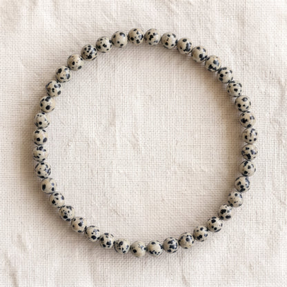 Bracelet en jaspe dalmatien, perles de 4 mm - visuel provisoire